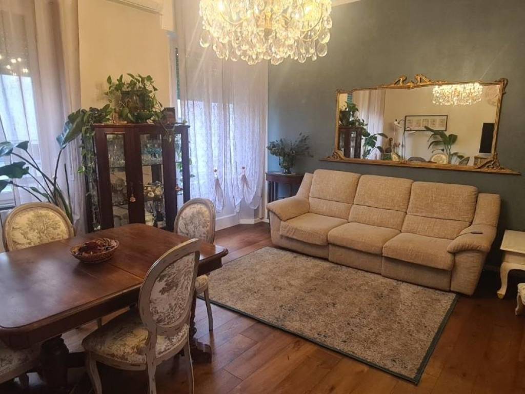 Appartamento a Livorno in Piazza Giacomo Matteotti, , 1 - Foto 2