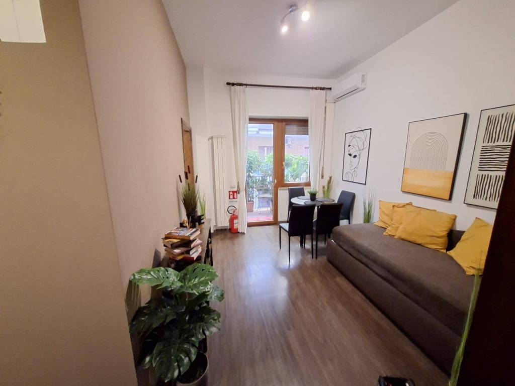 Appartamento a Napoli in Via Monte di Dio, 25 - Foto 4