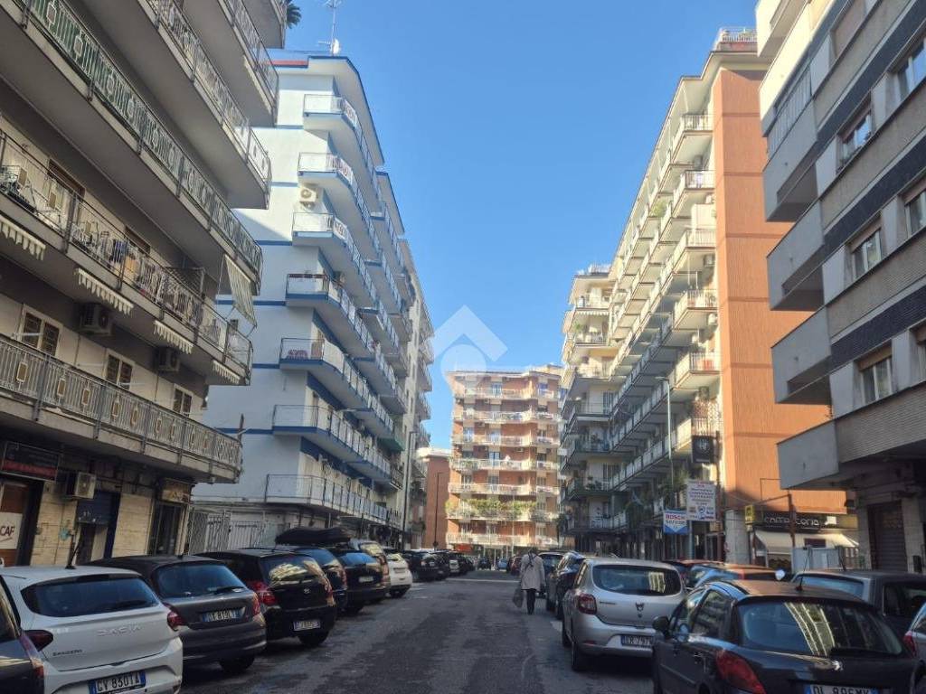 Immobile a Napoli in Via Guido De Ruggiero, 12 - Foto 3