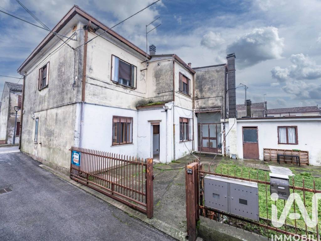 Villa a Mesola in Via Gian Battista Aleotti, 8 - Foto 3