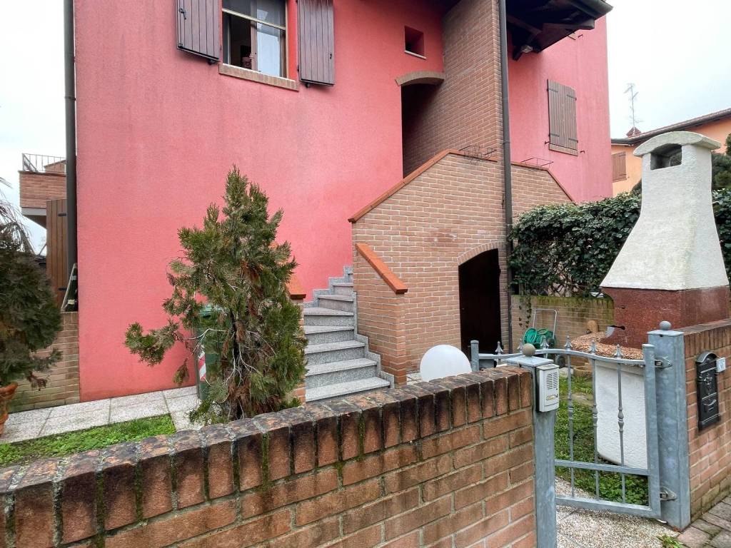 Villetta a schiera a Cento in Via Angelo Venturoli - Foto 3