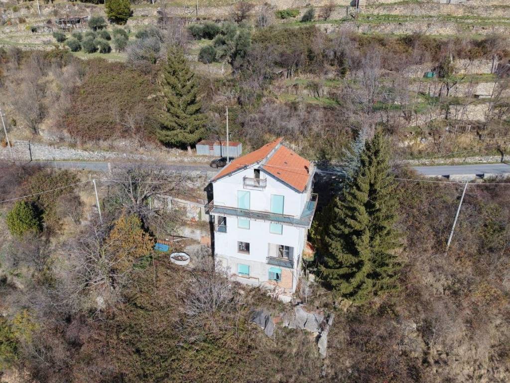Casa indipendente a Triora in Via Beato Giovanni Lantrua, 19 - Foto 5