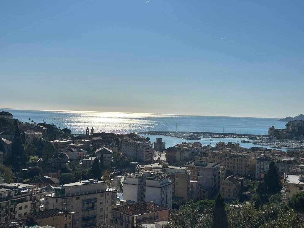 Appartamento a Rapallo in Via Aschieri, 37 - Foto 2