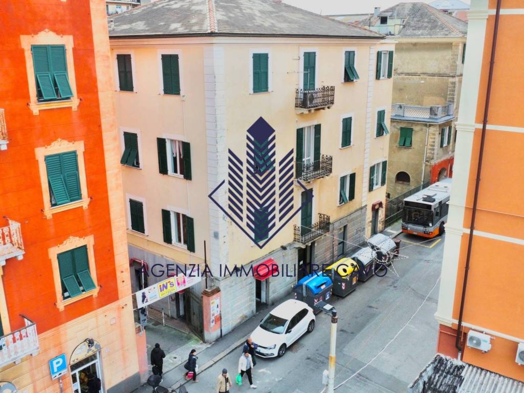 Appartamento a Genova in Via Ciro Menotti, 44 - Foto 4