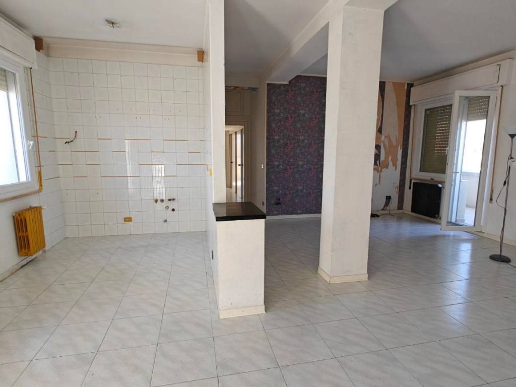 Attico / mansarda a Pescara in Piazza Giuseppe Garibaldi, 9 - Foto 2
