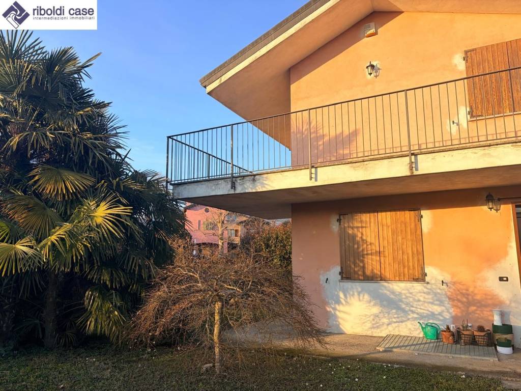 Villa a Molteno in Via Alessandro Manzoni - Foto 4