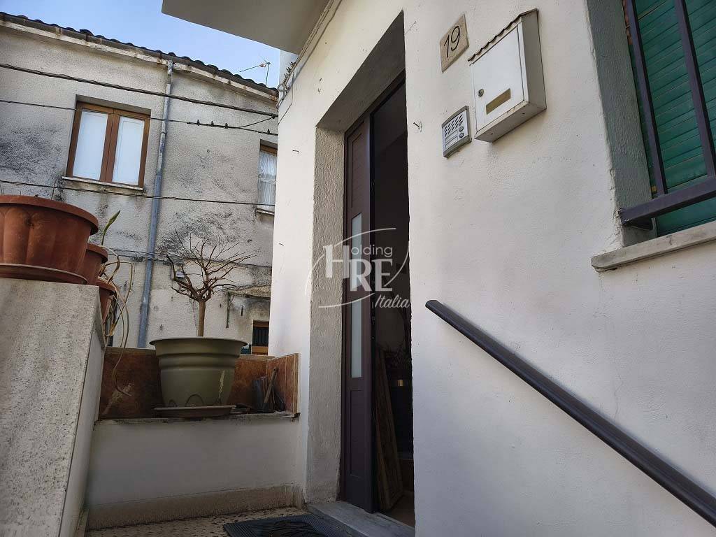 Appartamento a Roggiano gravina in Via Ferdinando Balsano, 21 - Foto 2