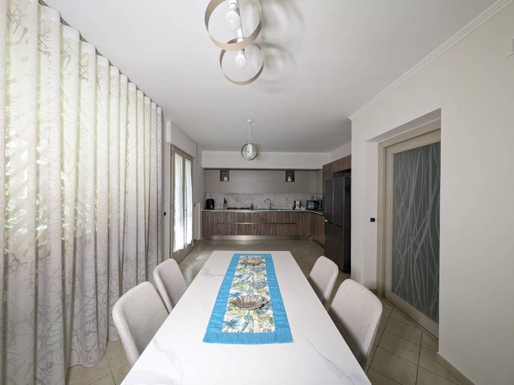 Appartamento a Trani in Via Giuseppe Parini - Foto 5