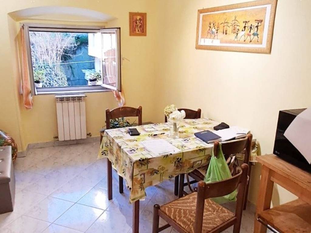 Appartamento a Genova in Via Fereggiano - Foto 5
