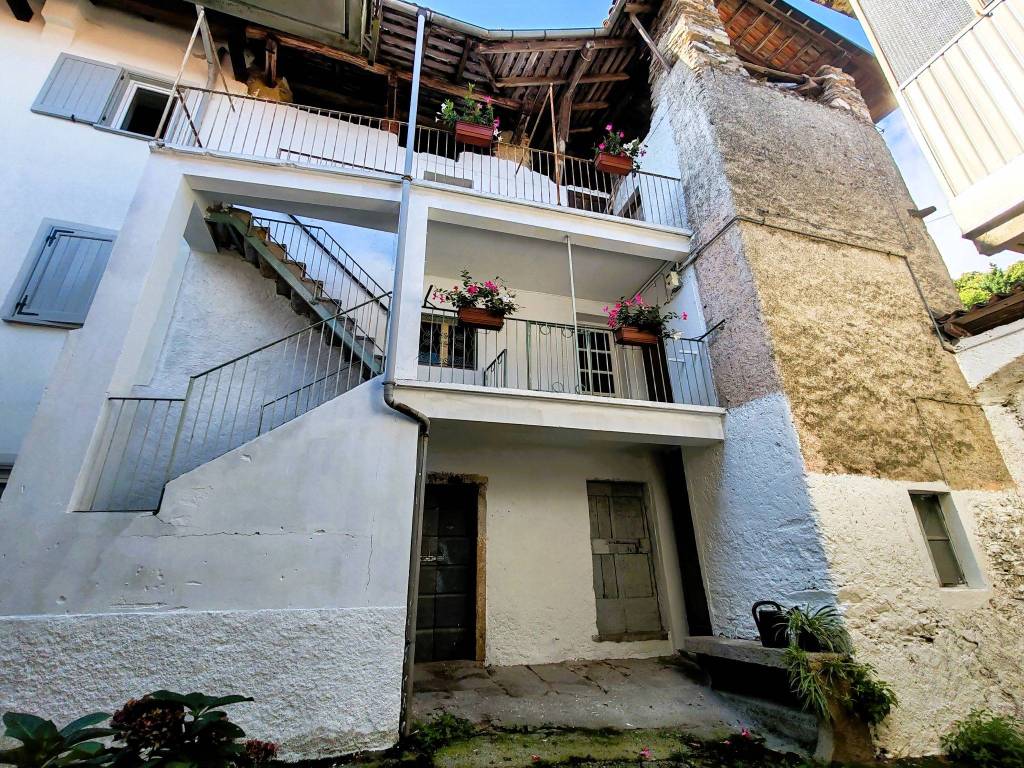 Appartamento a Stresa in Via Raffaello Sanzio - Foto 3