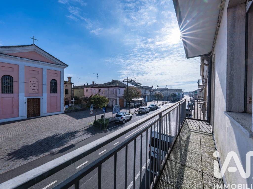 Palazzo / stabile a Codigoro in Piazza Vittorio Veneto, 62 - Foto 2