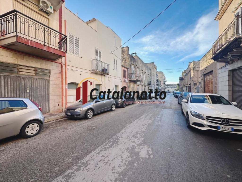 Box / garage a Castelvetrano in Via Giuseppe Denaro - Foto 4