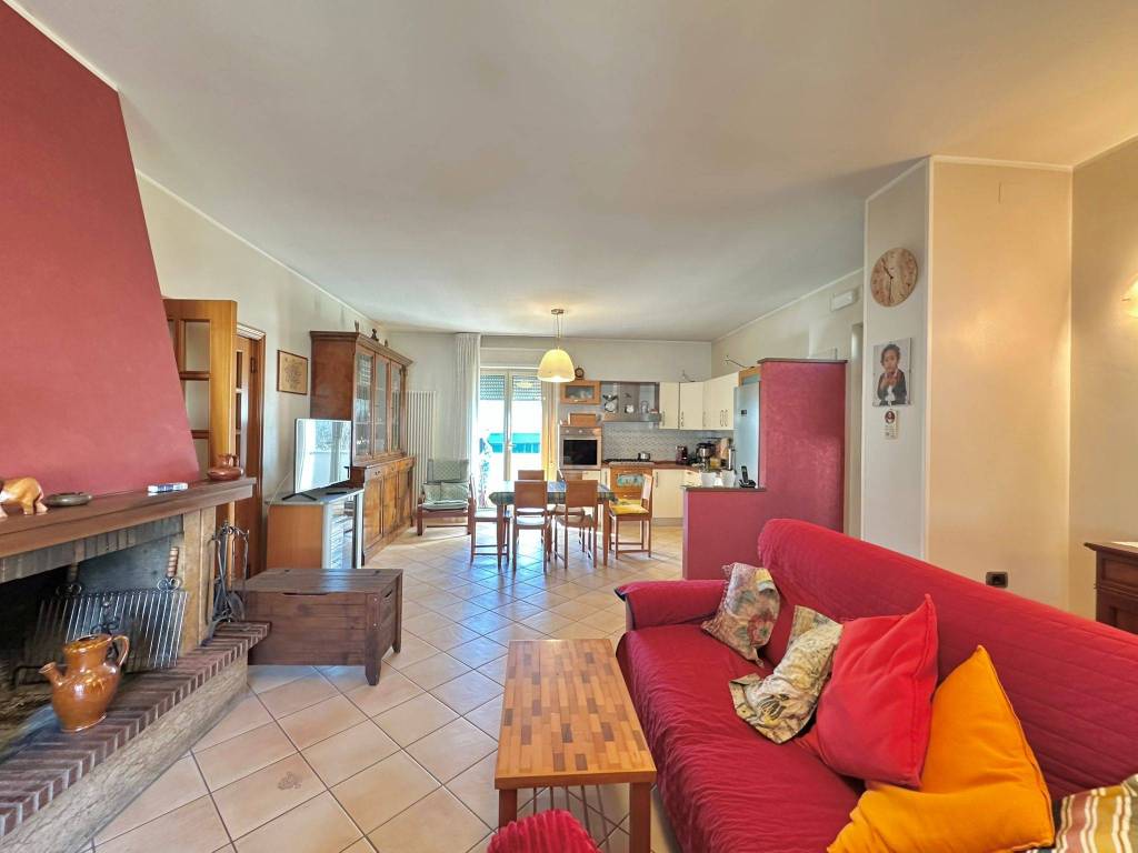 Appartamento a Montesilvano in Via Caduti di Via d'Amelio - Foto 3