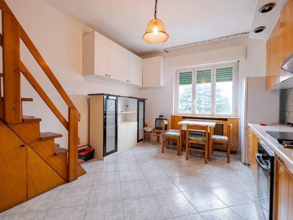 Appartamento a Senago in VIA Padova, 93 - Foto 2