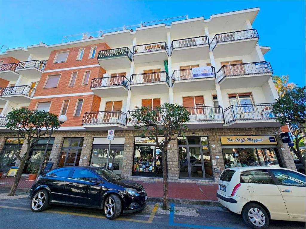 Immobile a Diano marina in via milano, 85 - Foto 2