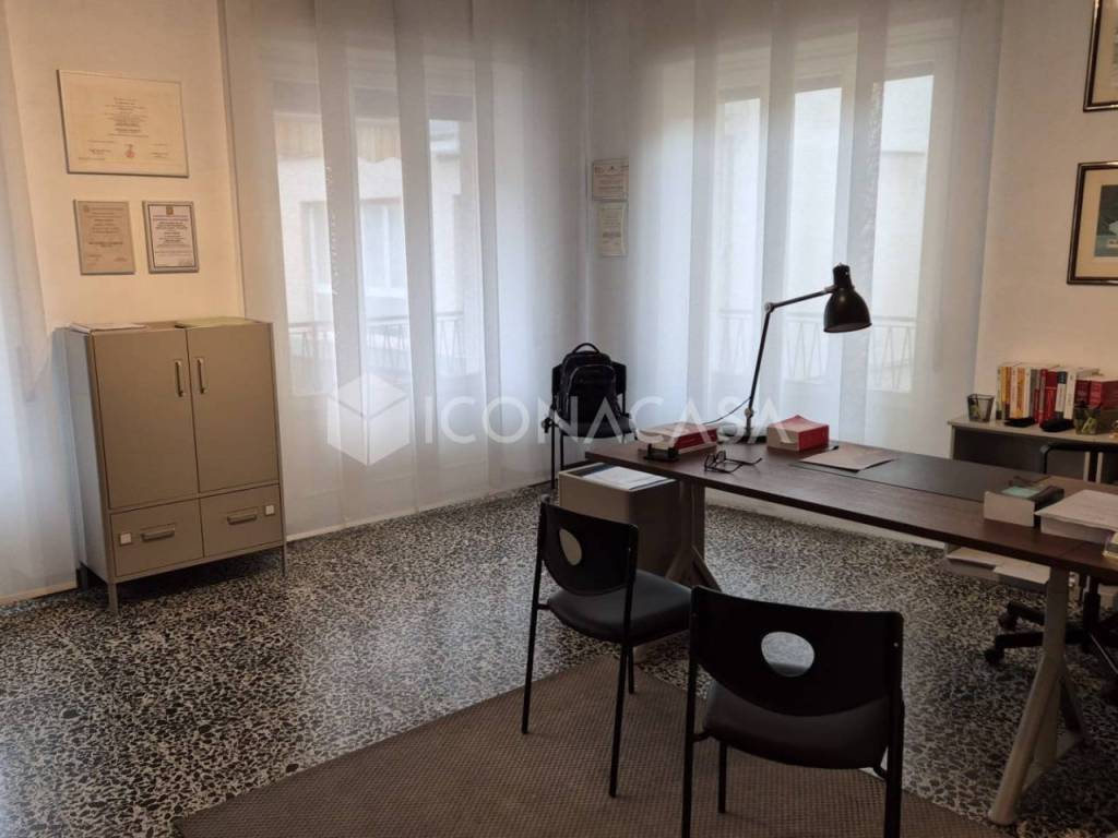 Appartamento a Mortara in Piazza Silvabella, 17 - Foto 4