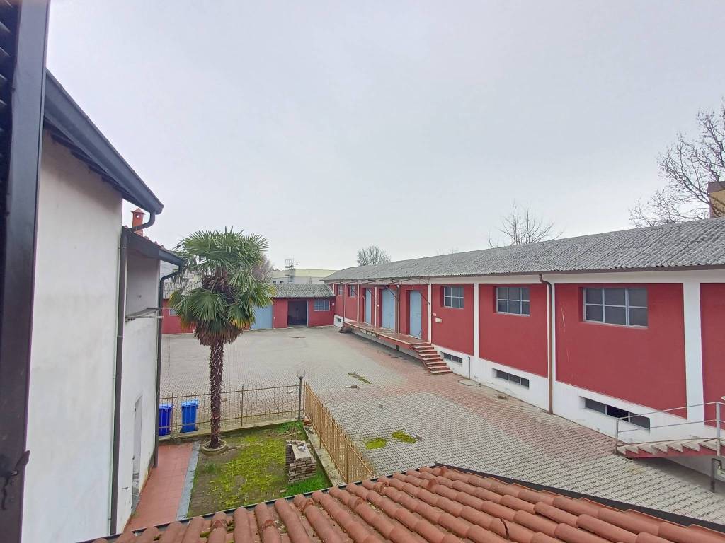 Villa a Galliate in Via Ticino, 83 - Foto 2