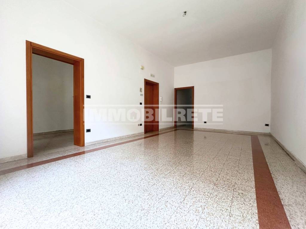 Appartamento a Altamura in Via Alessandro Manzoni - Foto 4