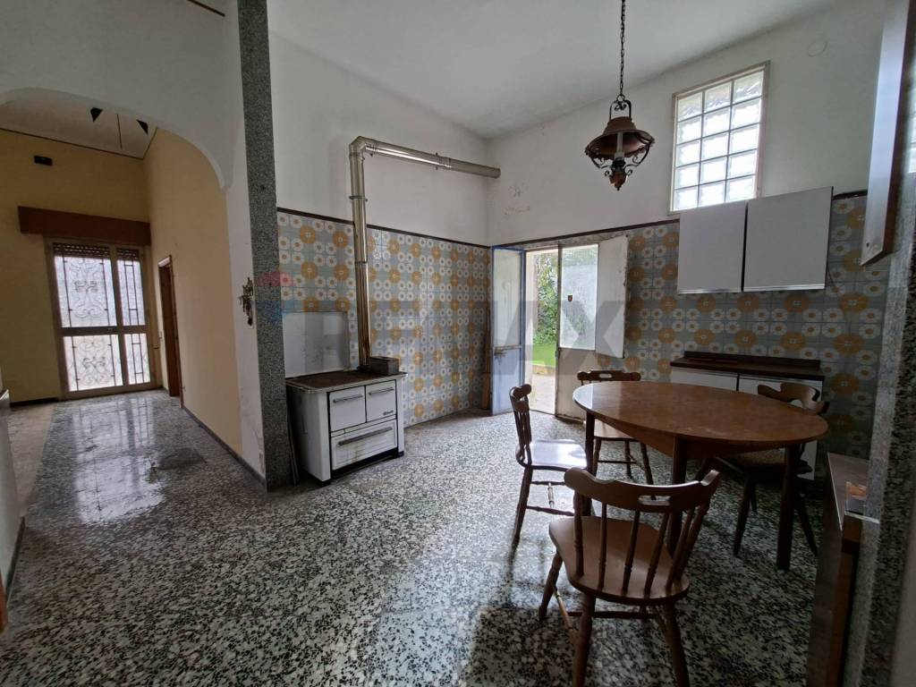 Casa indipendente a Neviano in Via Filippo Corridoni & Via Giovanni XXIII - Foto 3