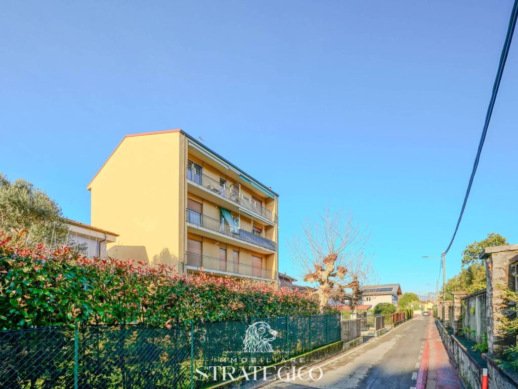 Appartamento a Arona in Via 1 Maggio, 18 - Foto 5