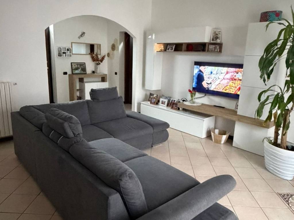 Appartamento a Lurate caccivio in Via 20 Settembre - Foto 3