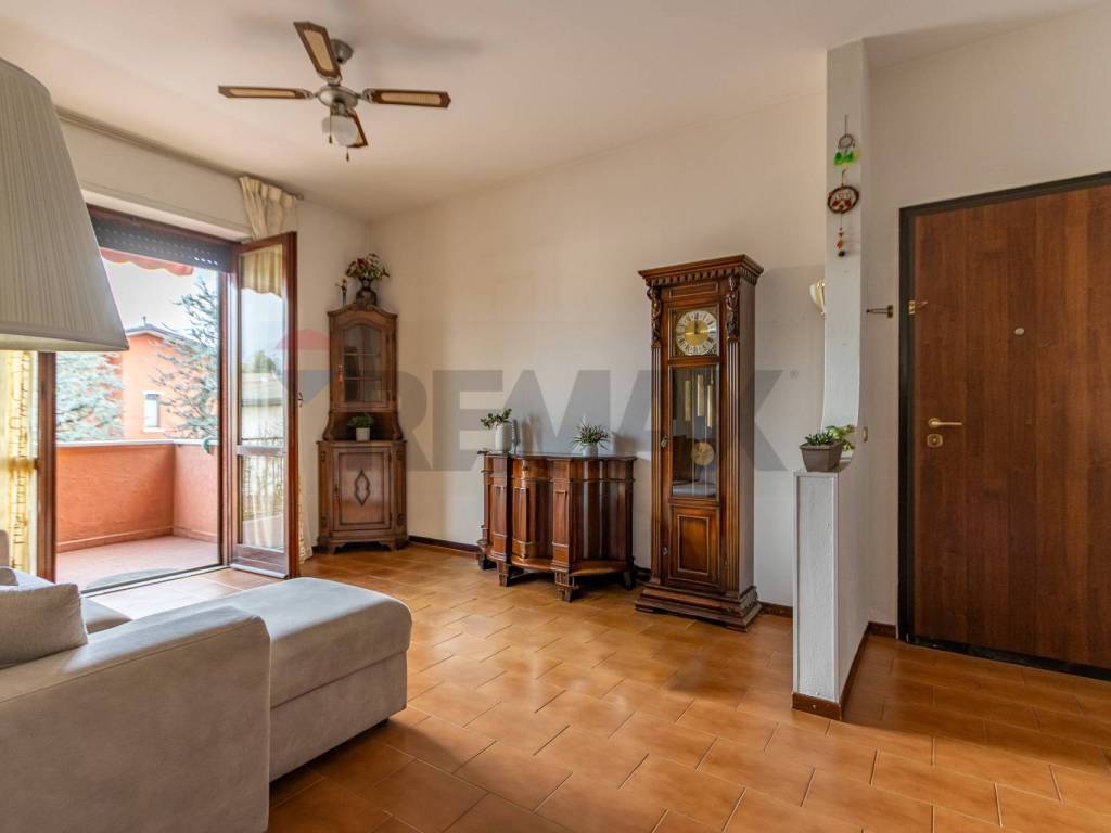 Appartamento a Besana in brianza in VIA SANT'ANTONIO, 9 - Foto 3