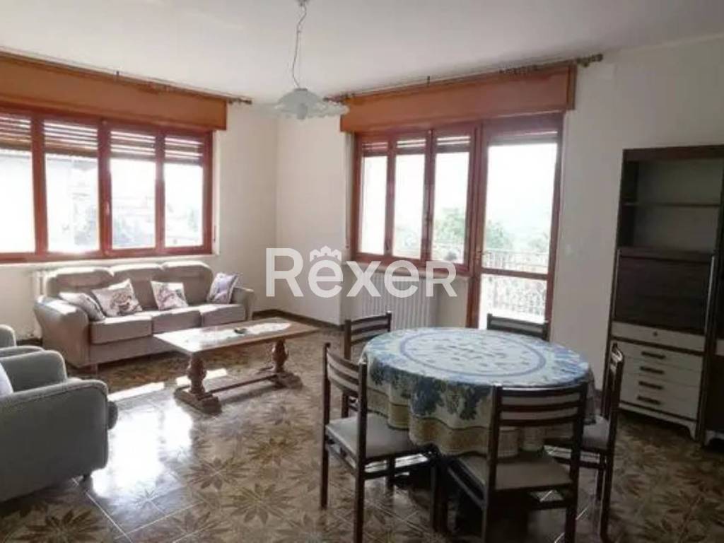 Appartamento a Val di chy in Via Prov. Valchiusella - Foto 4