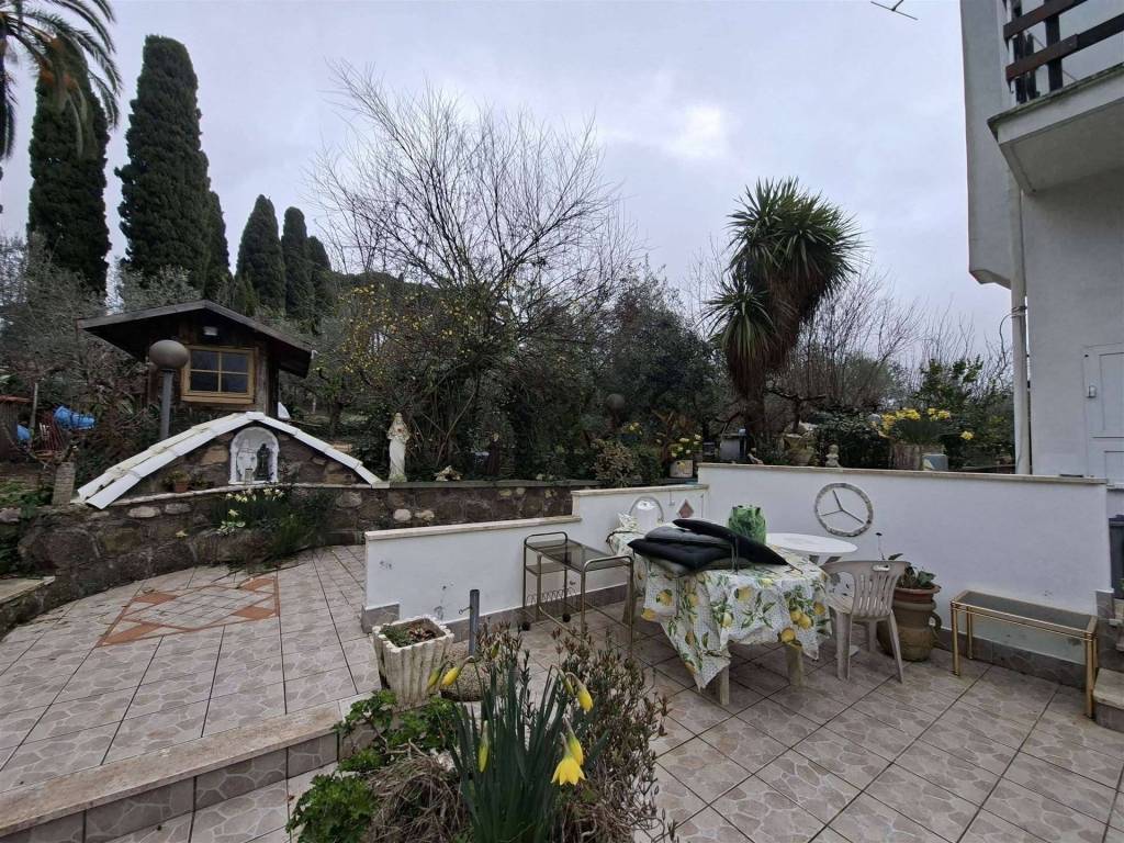 Villa a Nemi in Via Fragole - Foto 2