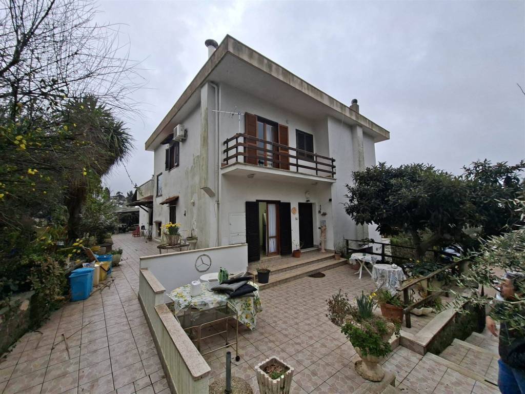 Villa a Nemi in Via Fragole - Foto 4
