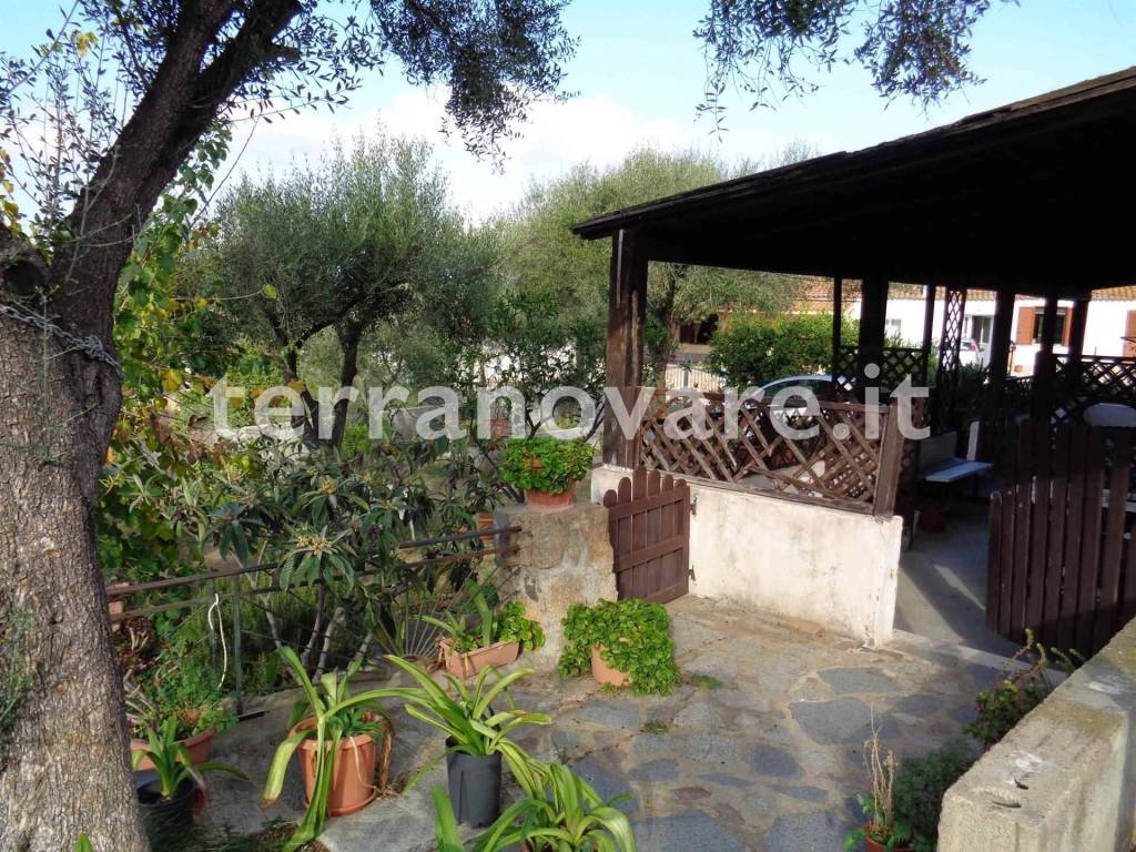 Casa indipendente a Loiri porto san paolo in Via Emilio Lussu - Foto 4