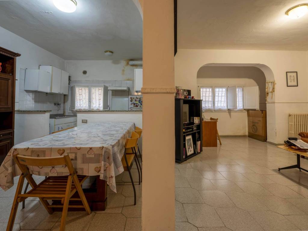 Appartamento a Modena in Viale Gaetano Moreali, 191 - Foto 2