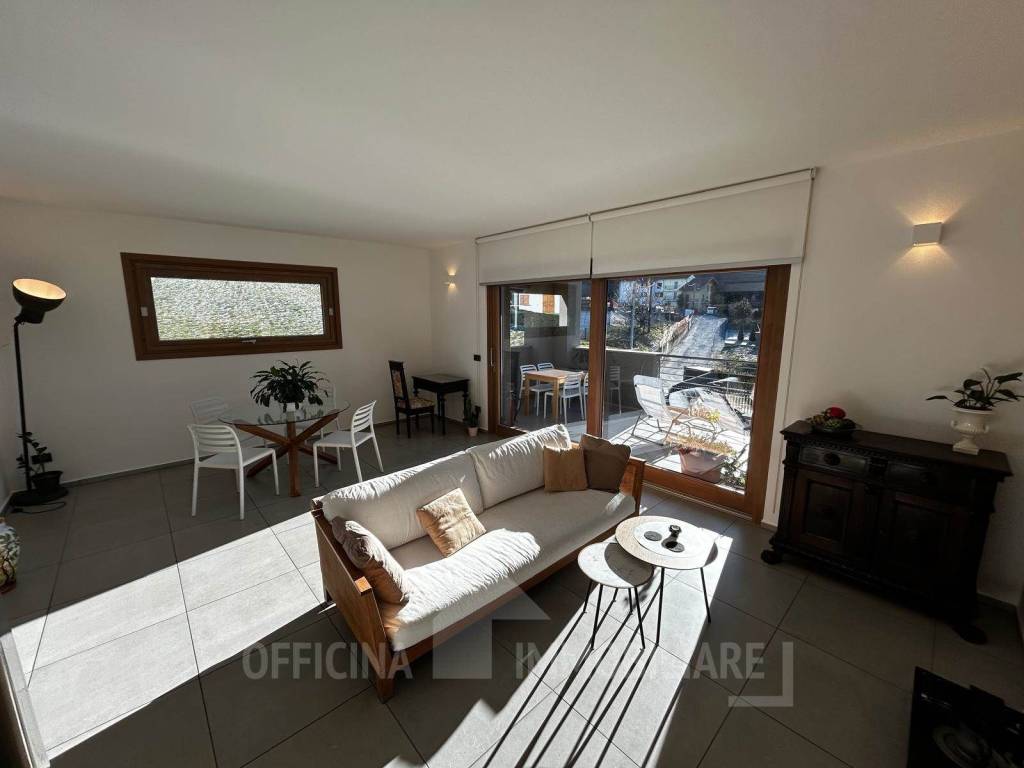 Appartamento a Colico in Via Ca' Di Nadin - Foto 2