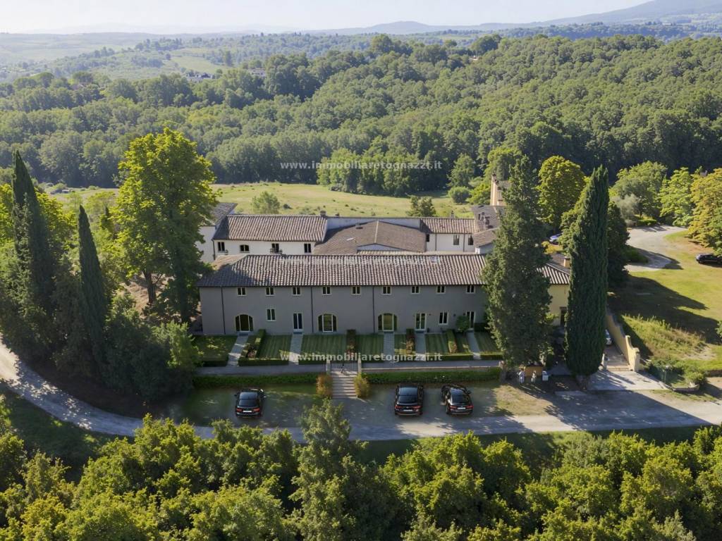 Appartamento a Gambassi terme in Località Badia a Cerreto - Foto 4