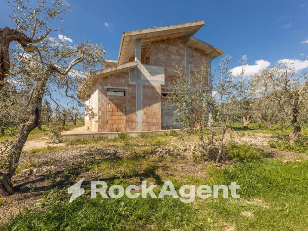 Villa a Casarano in Contrada Sant' Anna - Foto 4