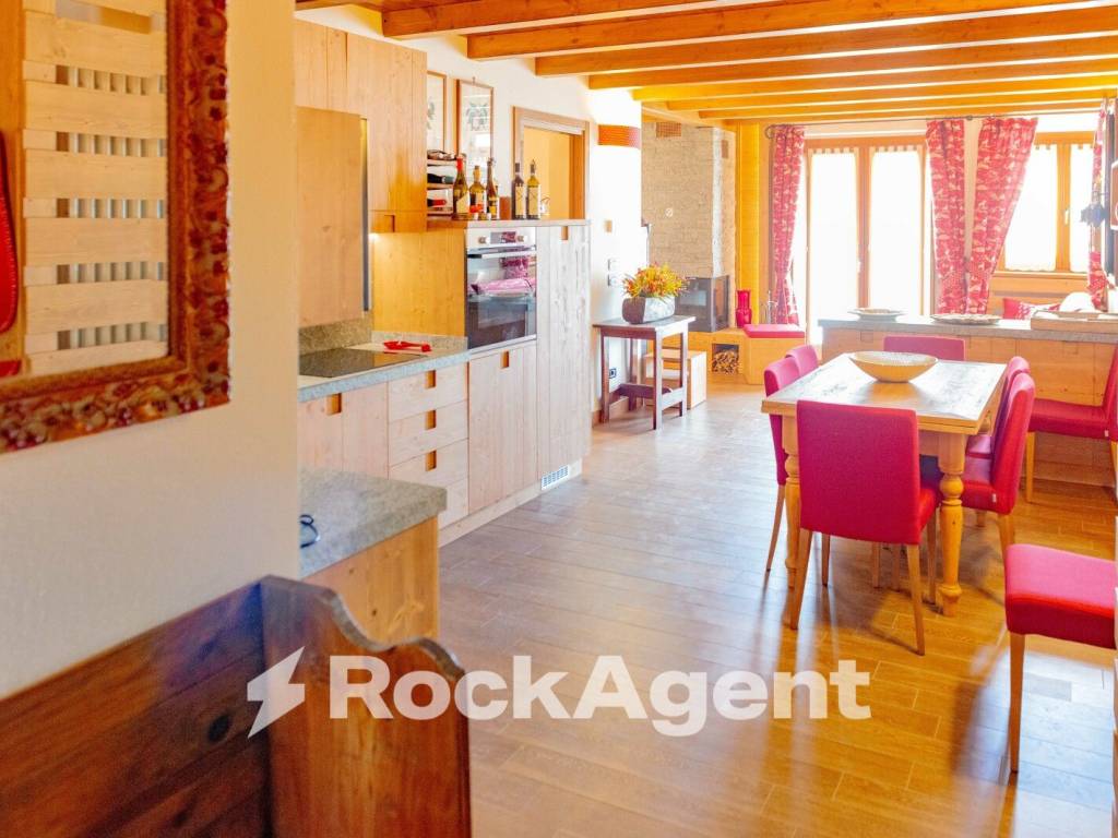 Appartamento a Bardonecchia in Via G. F. Medail, 6 - Foto 4