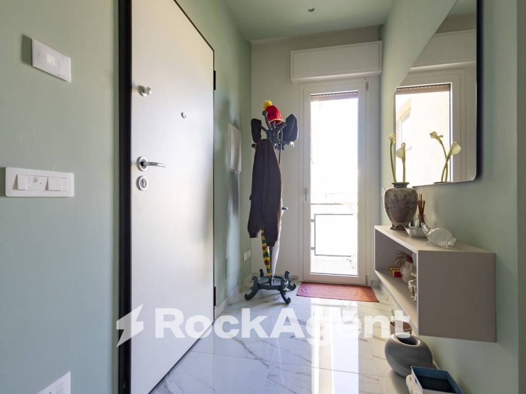 Appartamento a Catanzaro in Via Gioacchino da Fiore, 59 - Foto 2