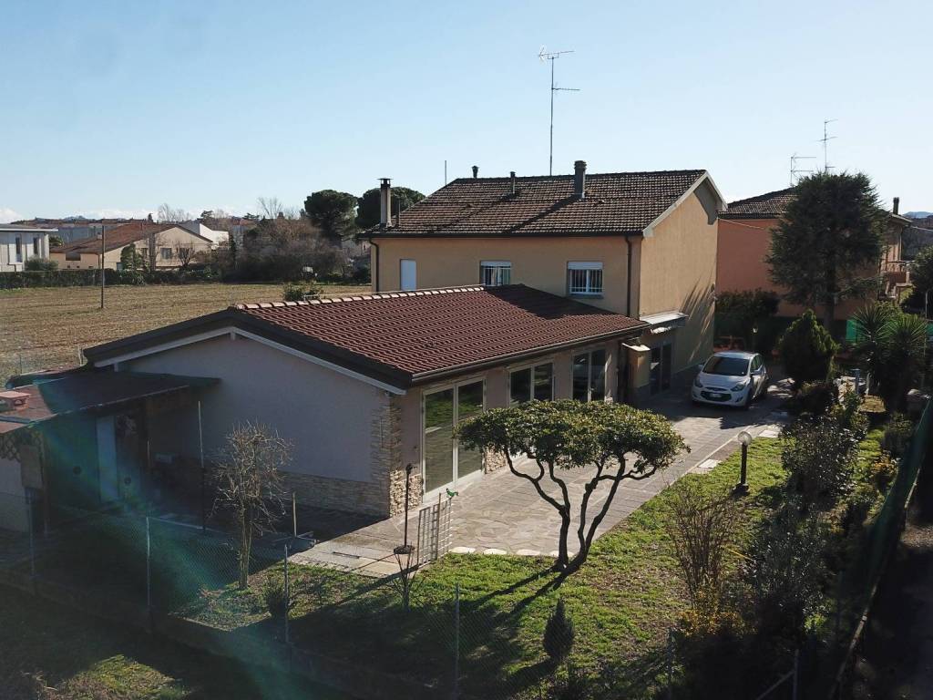 Villa a Imola in Via Guido Rossa - Foto 4