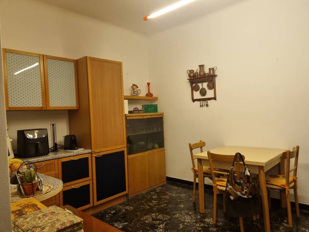 Appartamento a Genova in Via Umberto Giordano, 41 - Foto 2