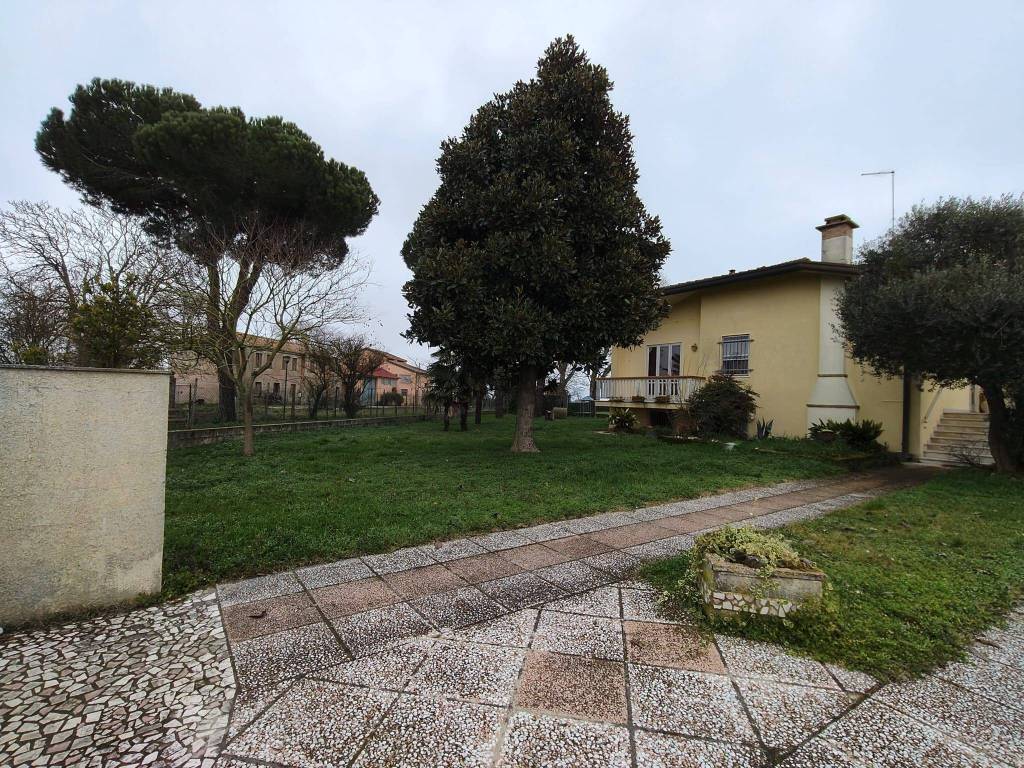 Villa a Porto viro in Via Galileo Galilei - Foto 2
