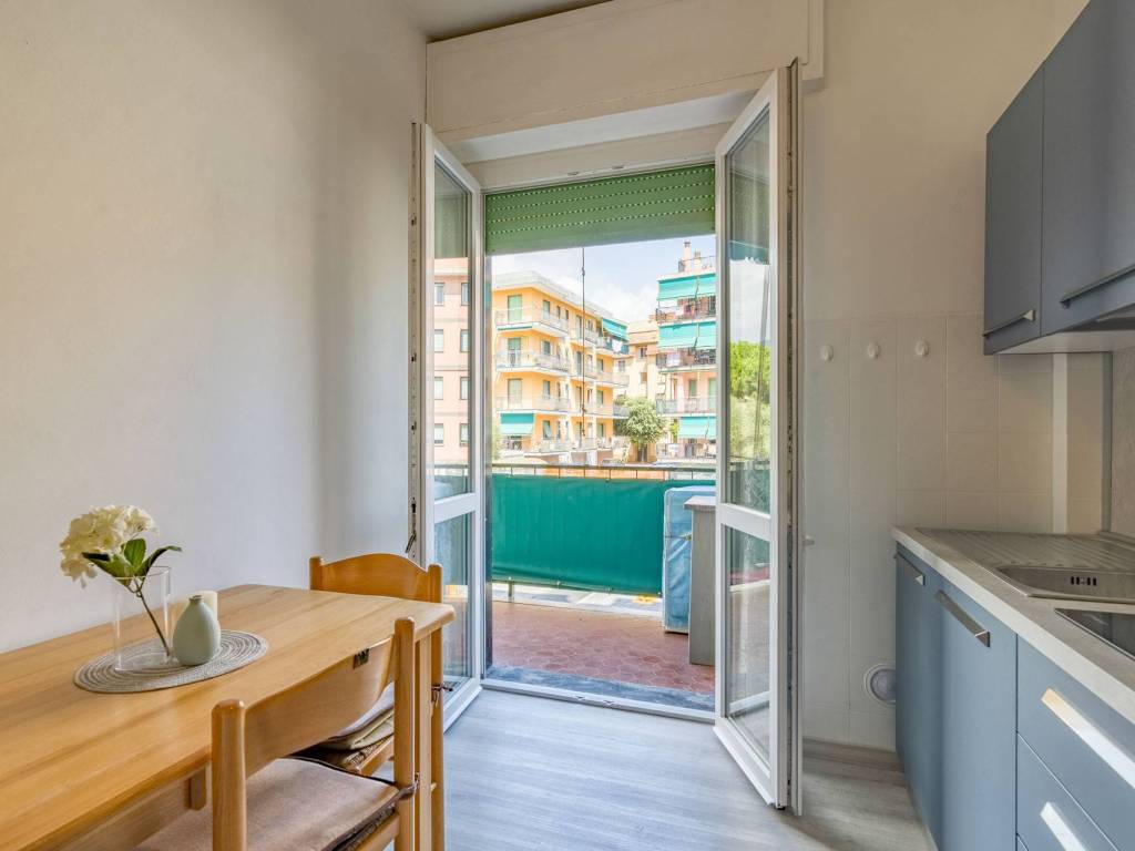 Appartamento a Borghetto santo spirito in Via Edmondo De Amicis - Foto 2