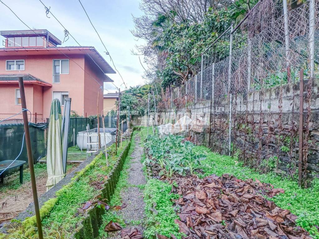 Appartamento a Luino in Via Creva 103 - Foto 3
