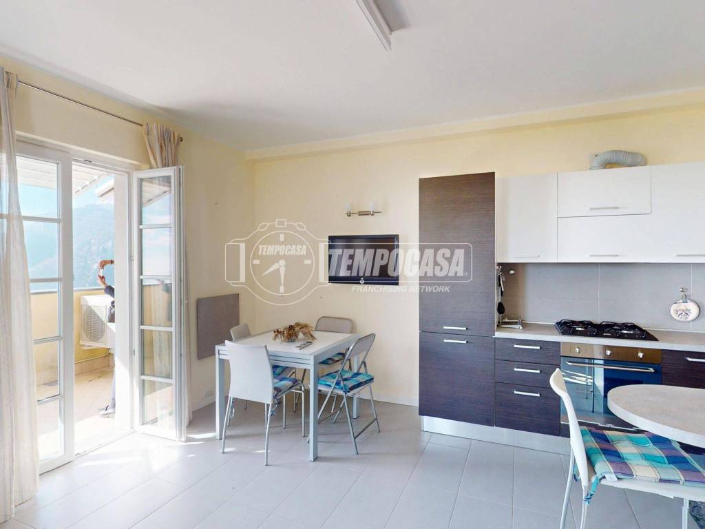 Appartamento a Magliolo in via canova 26 - Foto 4