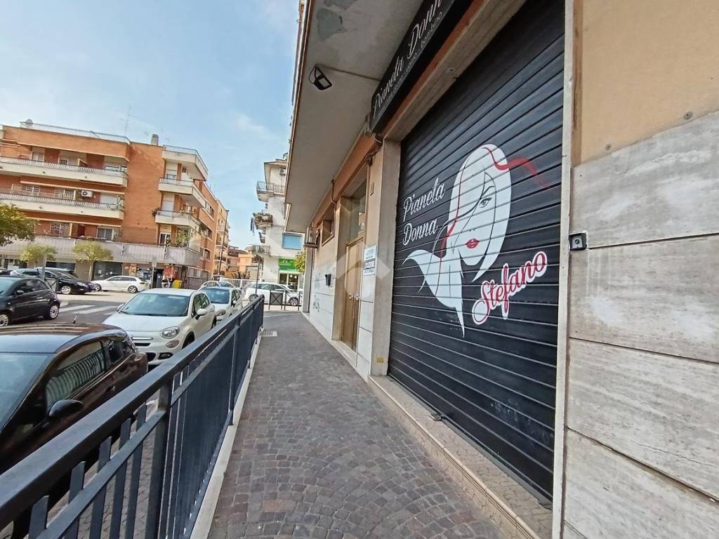 Immobile a Pomezia in VIA METASTASIO, 5 - Foto 3
