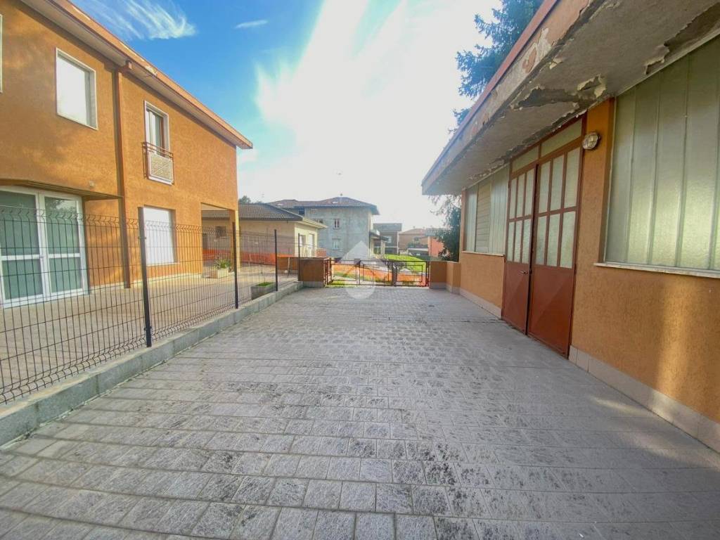 Casa indipendente a Cantù in Via Padre Giuseppe Vaghi, 6 - Foto 4