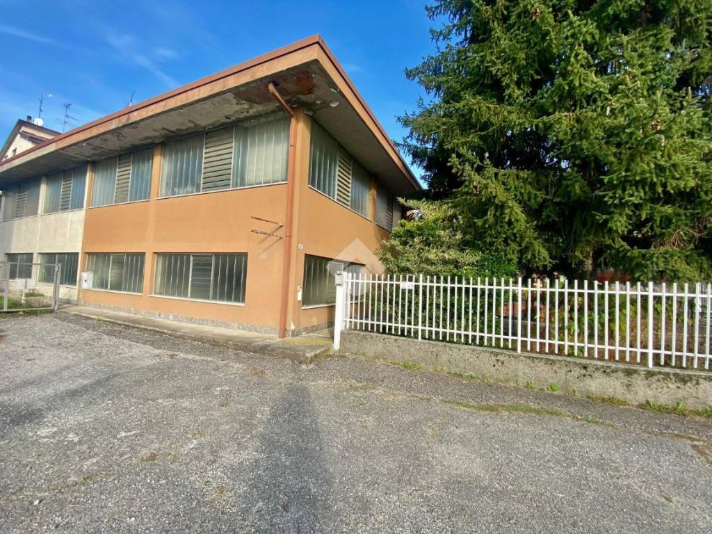 Casa indipendente a Cantù in Via Padre Giuseppe Vaghi, 6 - Foto 5