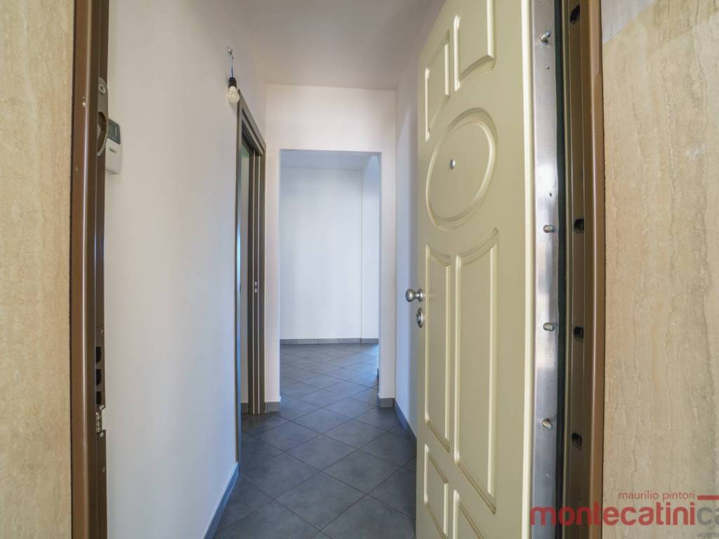 Appartamento a Montecatini-terme in Viale Ugo Foscolo - Foto 2