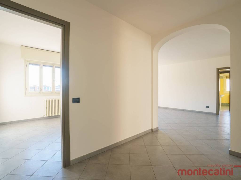 Appartamento a Montecatini-terme in Viale Ugo Foscolo - Foto 5