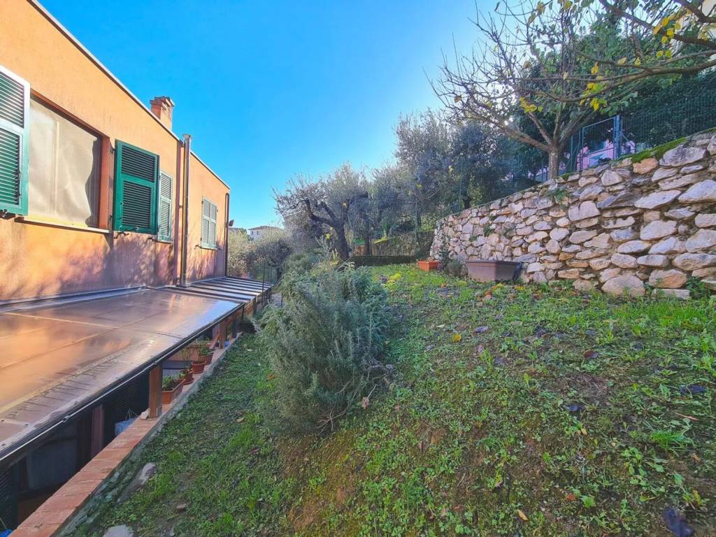 Villa a Ameglia in Strada Provinciale 28 S.N.C. - Foto 4