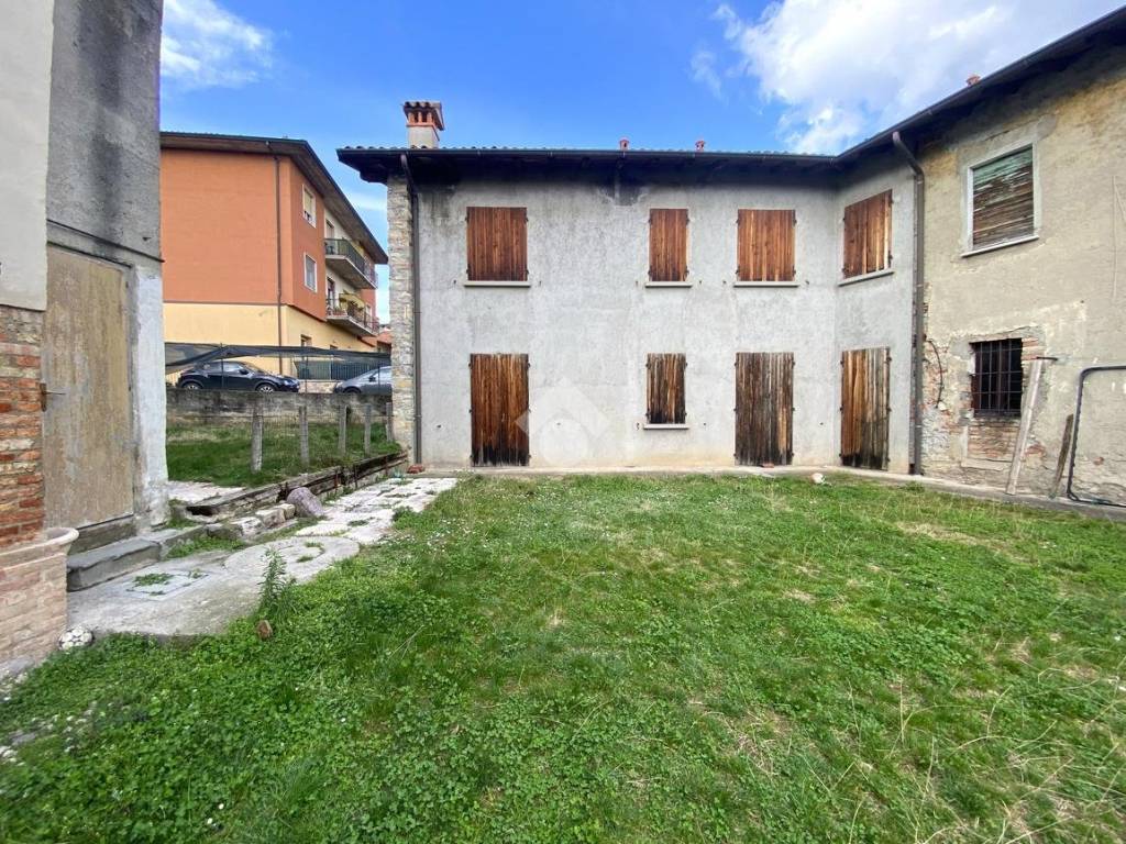 Appartamento a Corte franca in Via Martiri della Libertà, 12 - Foto 5