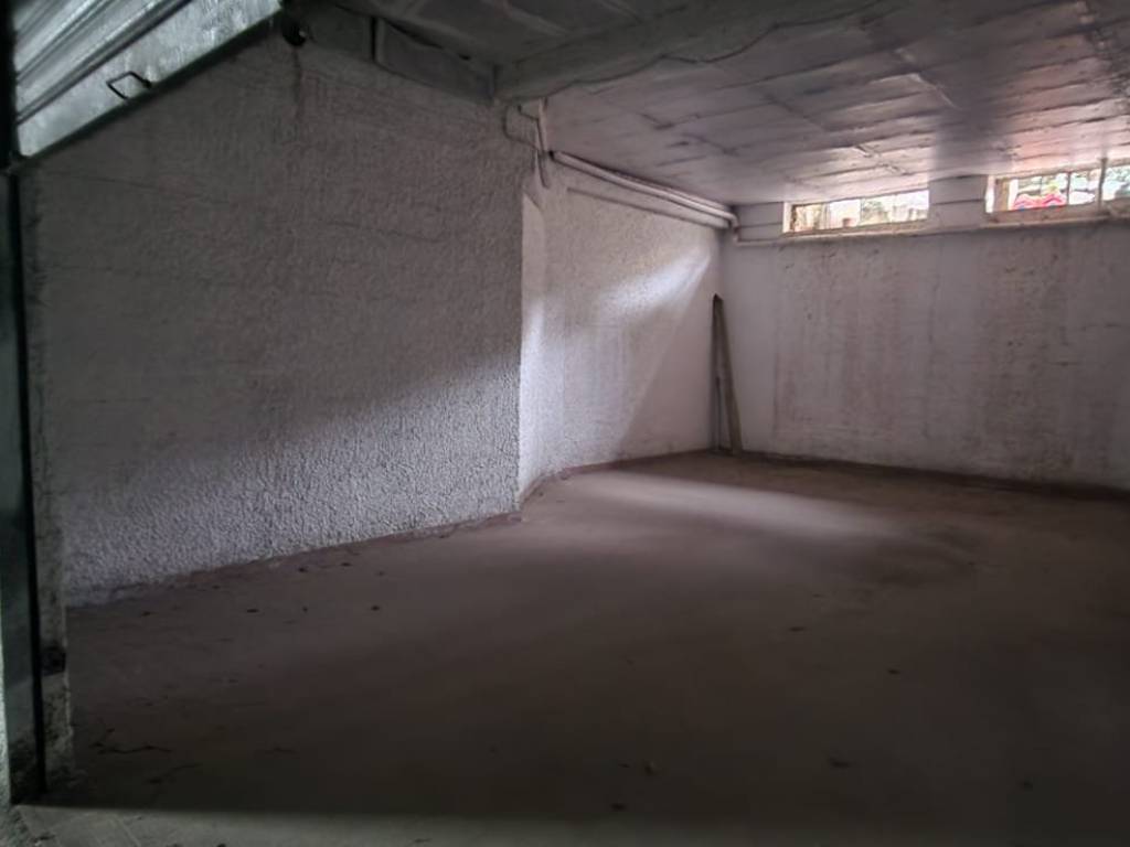 Box / garage a Maddaloni in Via Starzalunga - Foto 2